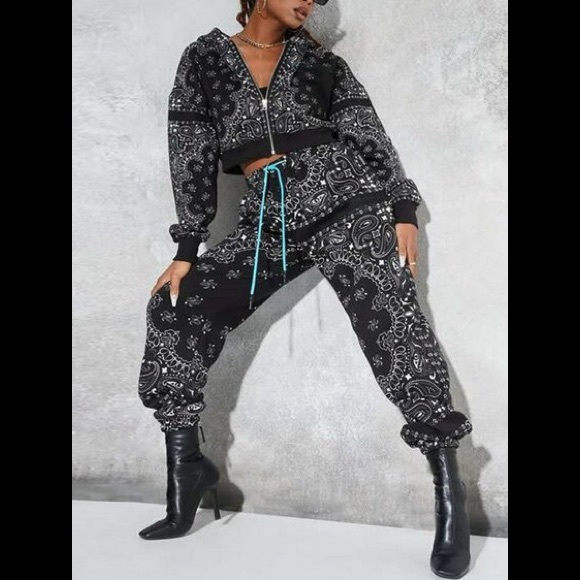 2Pc Cashew Print Zip ⬆️ Jacket W/Baby Blue Strings On Joggers Throw Back Outfit - Picture 2 of 9